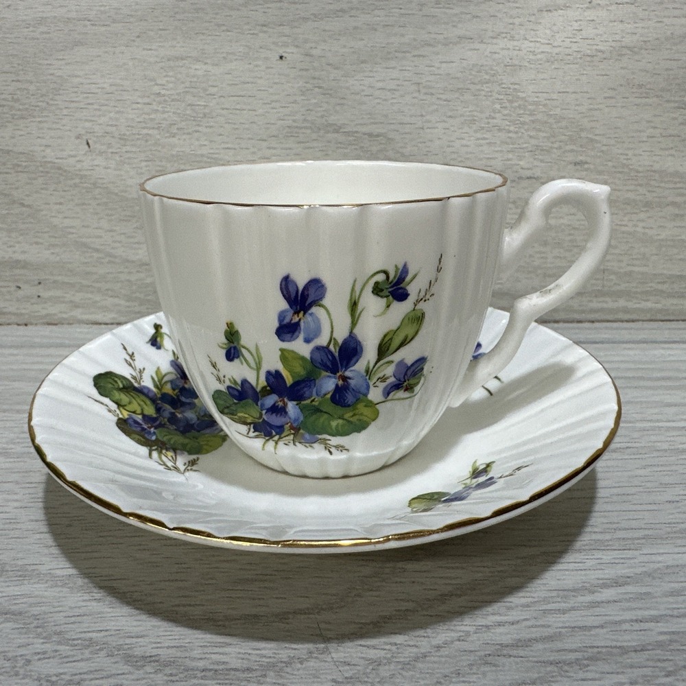 ROYAL SUTHERLAND HM Blue/Purple 3.25x2.75" Tea Cup & 5.5" Saucer Bone China
